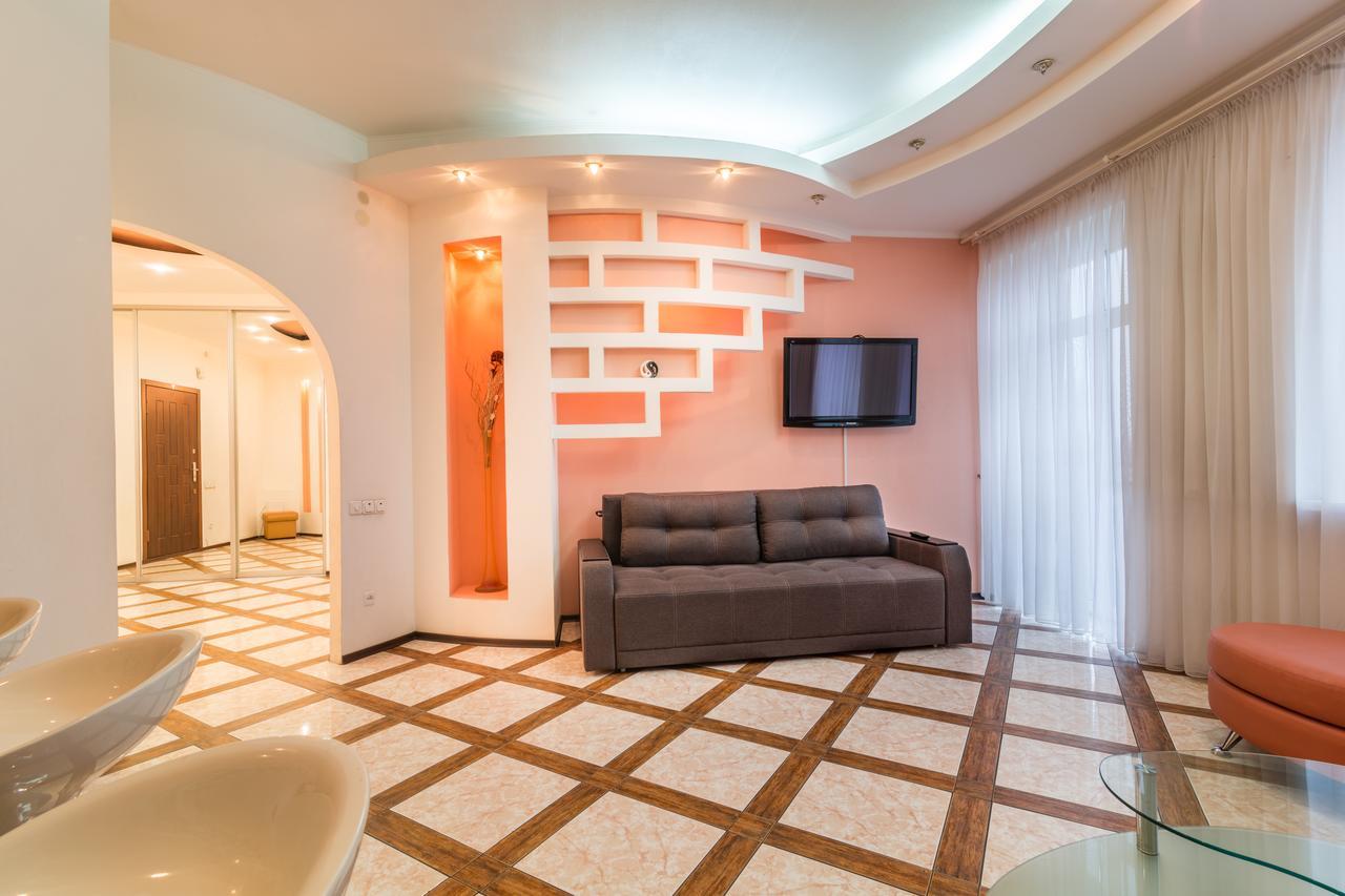 Lux Near Most City With Panoramic Windows Ντνιπροπετρόφσκ Εξωτερικό φωτογραφία